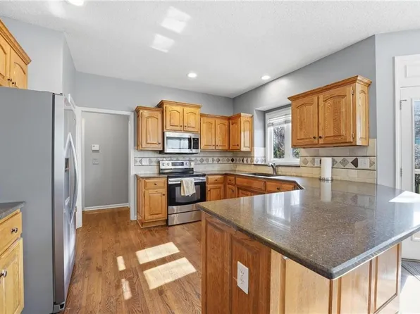 15808 Rosewood St, Overland Park, KS 66224