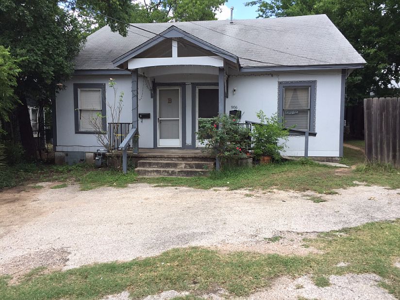 906 W Mary