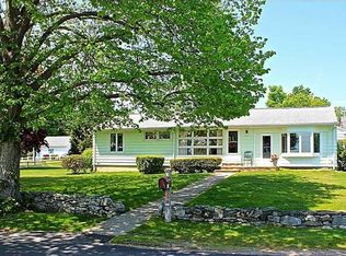 821 Pearse Rd, Swansea, MA 02777