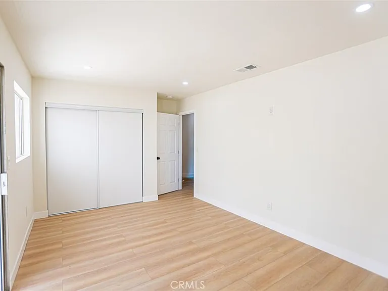 2452 E Brenda St — Photo 20