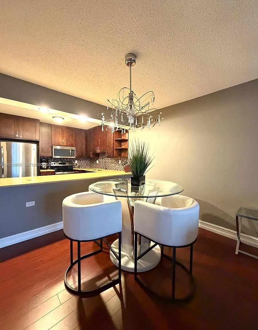 Olympus Condo Phase — Photo 4