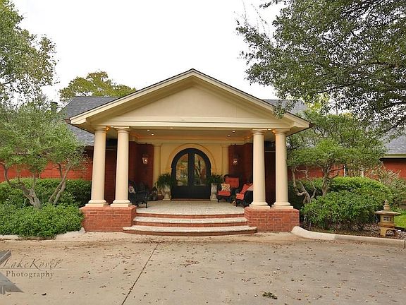 5th image of 2727 Oldham Ln