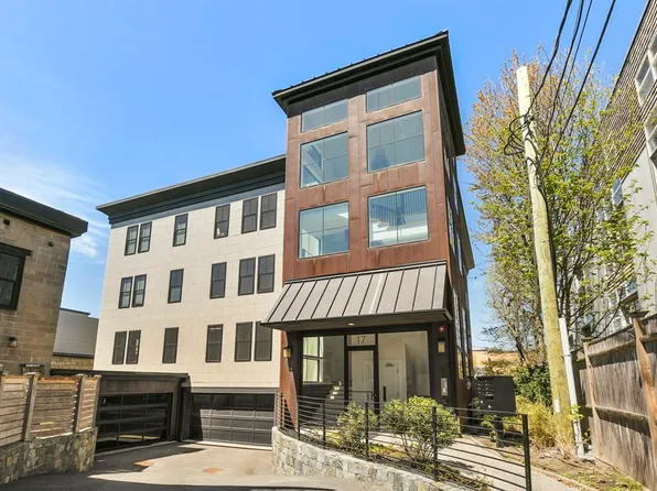 17 Village St #6, Somerville, MA 02143