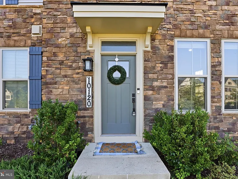 10120 Stonecat Mews — Photo 2
