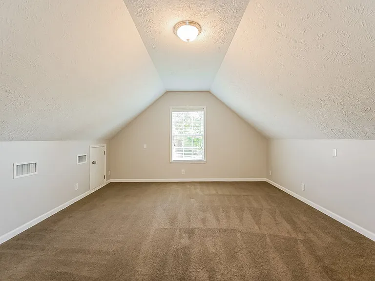2521 Kilkenny Ct — Photo 16