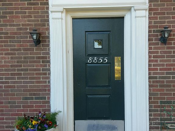 2nd image of 8855 Gaston Pkwy APT B