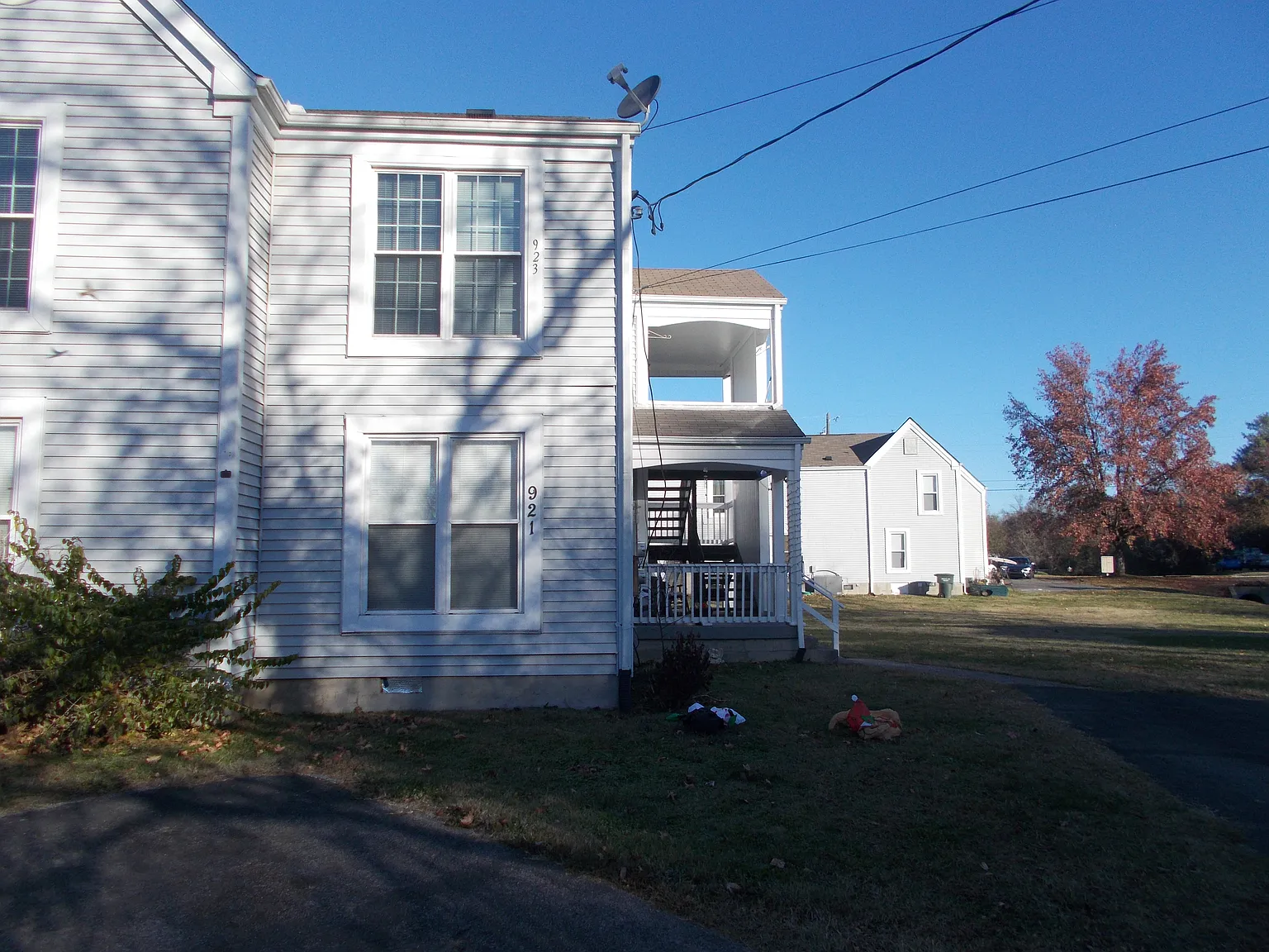 2 bed, 1010 sqft, $1,395 — Photo 2