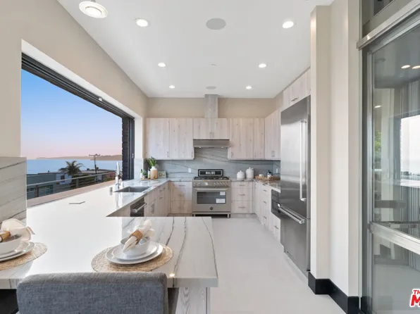 25411 Malibu Rd, Malibu, CA 90265