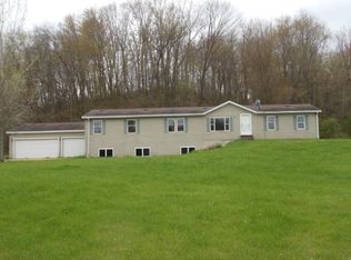 S6553 Spring Valley Rd, Loganville, WI 53943