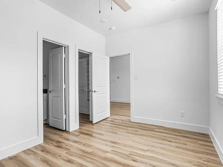 2509 Benbrook Blvd #902 — Photo 17