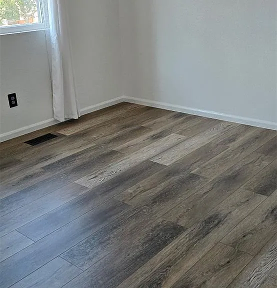 1480 Swan Ave — Photo 9