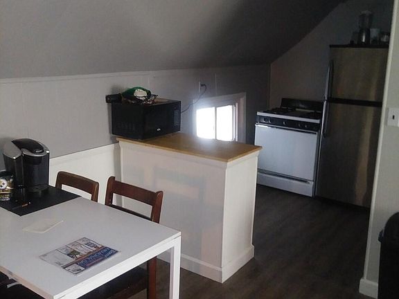 5th image of 803 W 21st St #2