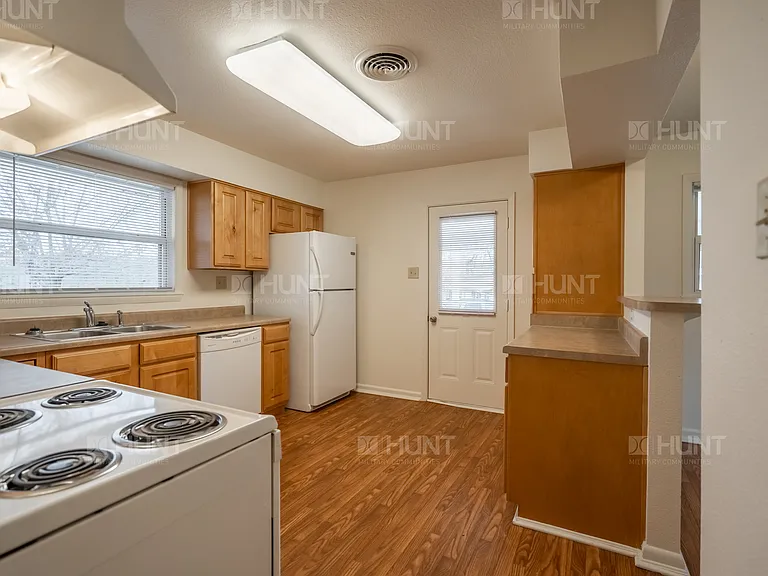 159 Kentucky Cir — Photo 7