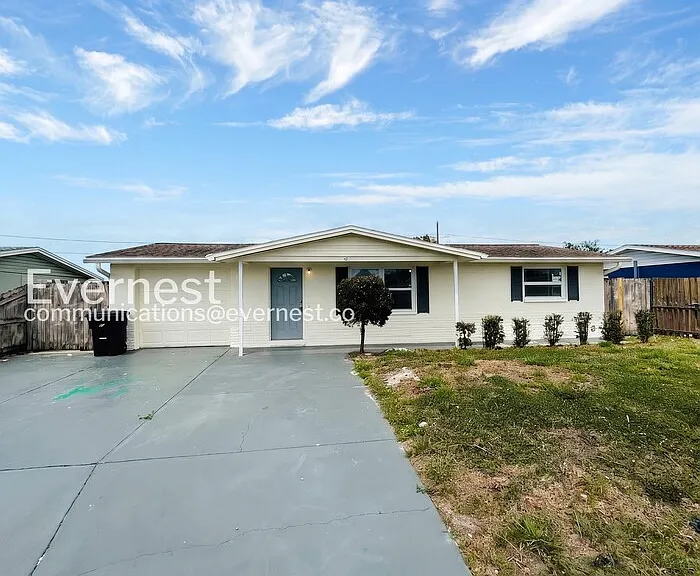 3749 Beechwood Dr — Photo 1
