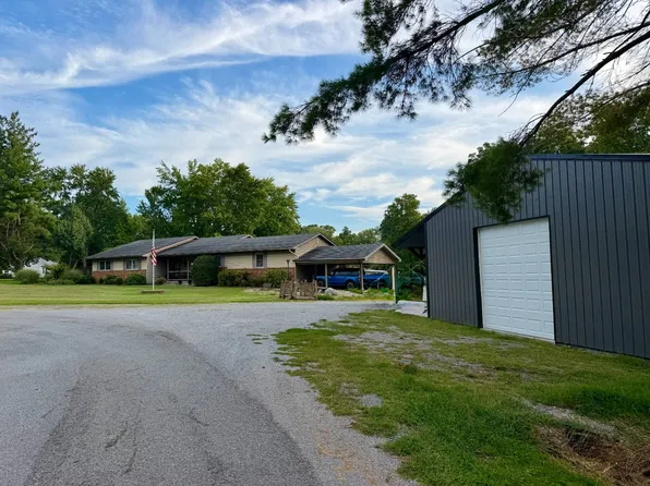 115 Wade St, Norris City, IL 62869