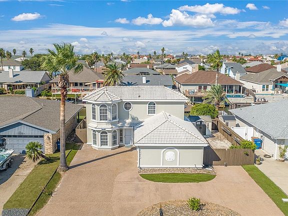 3rd image of 13818 Gunwale Drive