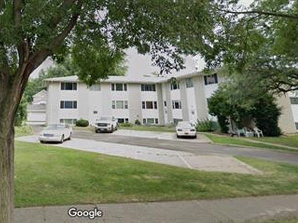 906 5th Avenue South, 906 5th Ave S, Clinton, IA 52732