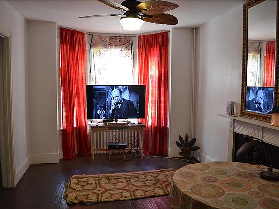 4th image of 105 W Broadway