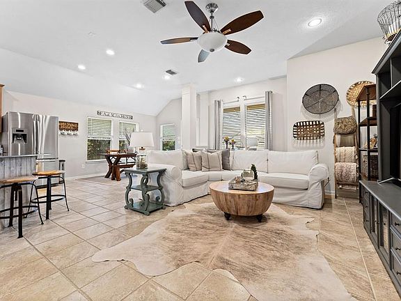 Light, bright, open floorpan with high ceilings.