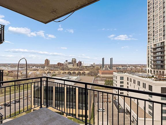 4th image of 1120 S 2nd St APT 901