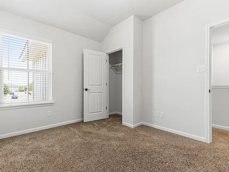 2503 Lynwood Bnd #101 — Photo 19