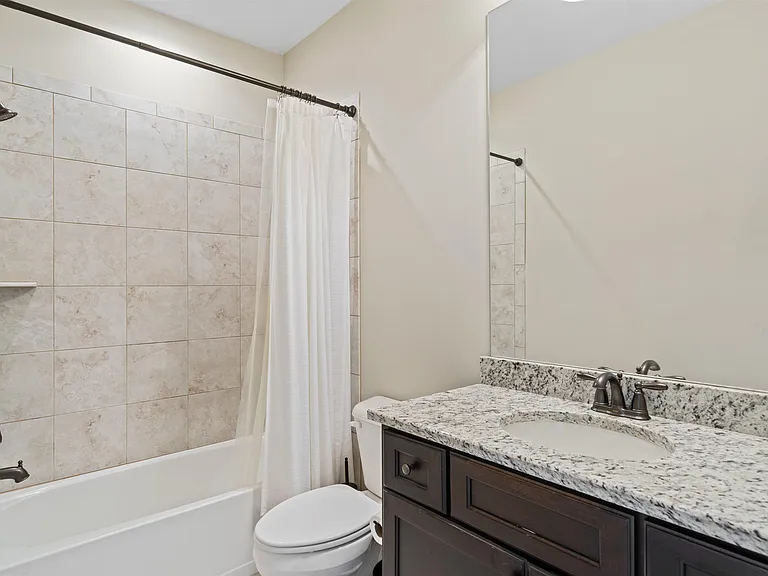 4513 W Chestnut Hill Dr — Photo 18