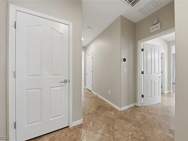 2148 Shadow Canyon Dr — Photo 32