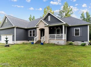 959 Kel Ash Rd, Rocky Point, NC 28457