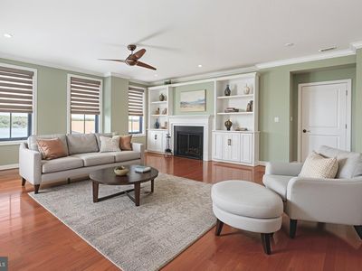 485 Harbor Side St APT 703, Woodbridge, VA, 22191