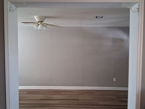 5th image of 5264 Whaley Dr