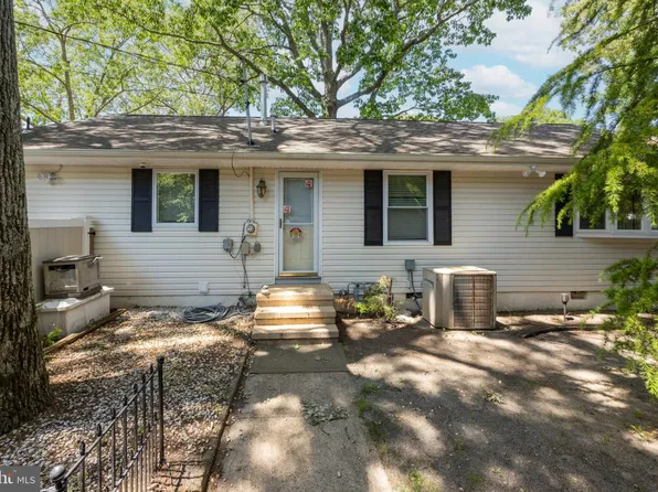 115 Swan Blvd, Toms River, NJ 08753