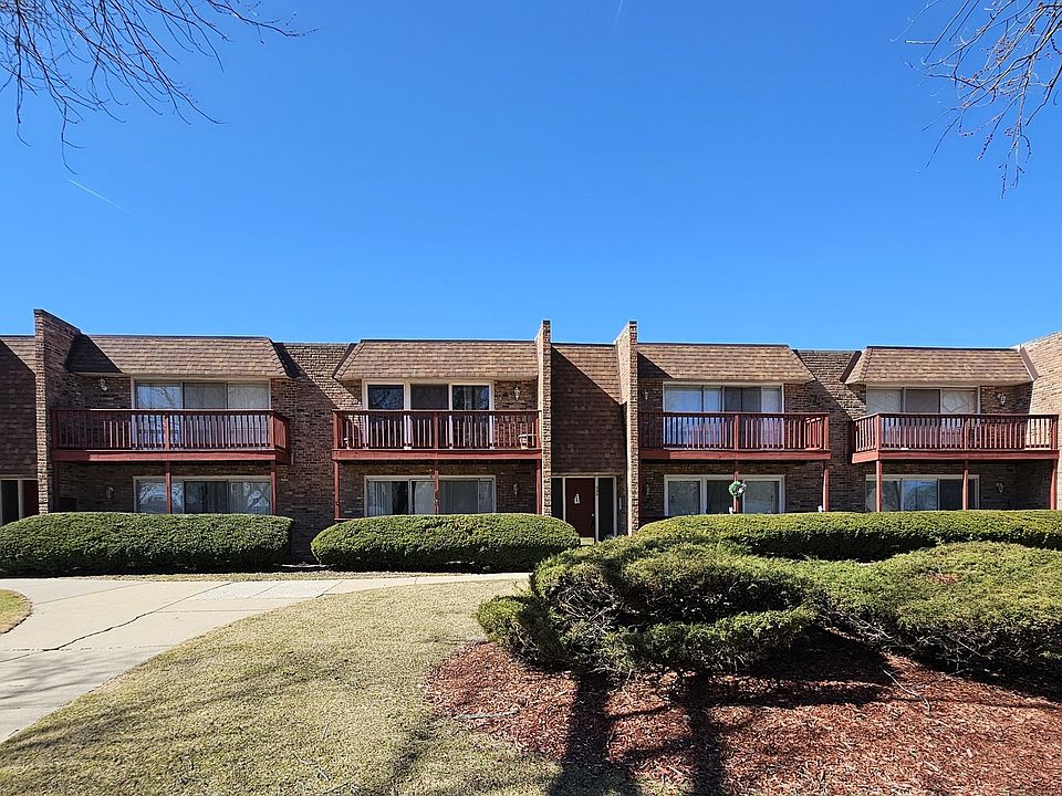 1st image of 520 N Roberts Dr APT 2C