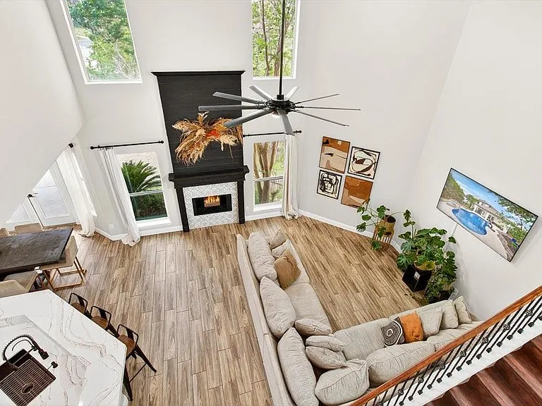 8417 Macarena Dr — Photo 25