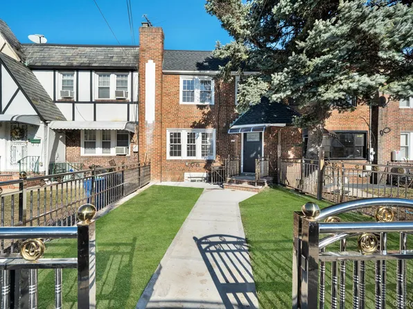 114-23 200th Street, Saint Albans, NY 11412