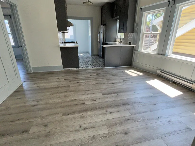5814 Shattuck Ave #B — Photo 6