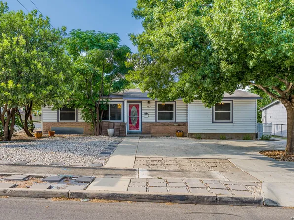 359 Pilgrim Dr, San Antonio, TX 78213