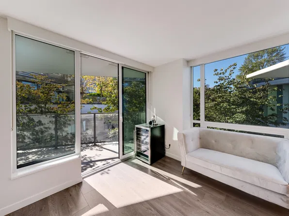 8189 Cambie St #301, Vancouver, BC V6P 0G6