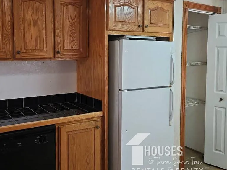 102 Nemo Ln — Photo 7