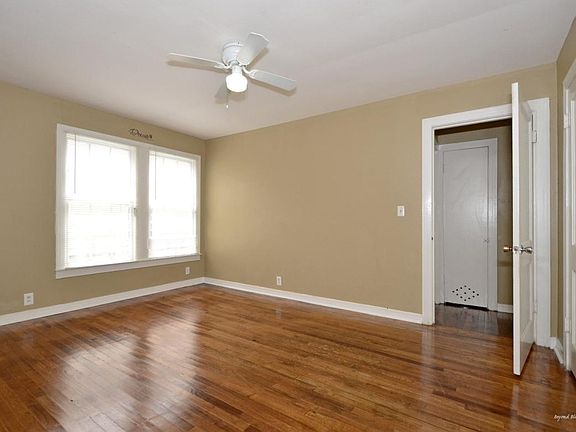 3rd image of 1248 Dudley Ln