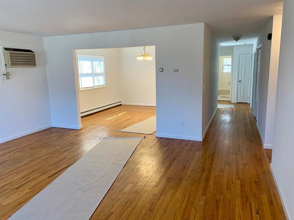 1st image of 113 Mansion Ave Floor 1