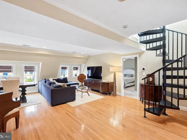 425 M St NW APT J, Washington, DC 20001