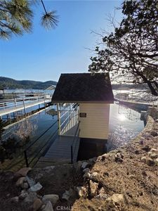 324 N Single Slip, Lake Arrowhead, CA, 92352