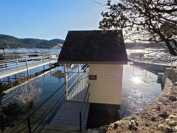 324 N Single Slip, Lake Arrowhead, CA 92352