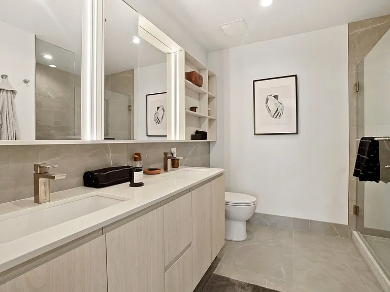 344 N Union Ave — Photo 17