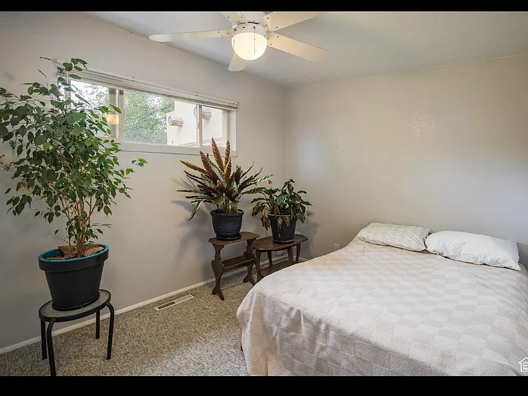 496 Juan Ct — Photo 10