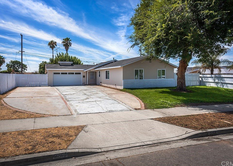 1st image of 2268 San Carlos St