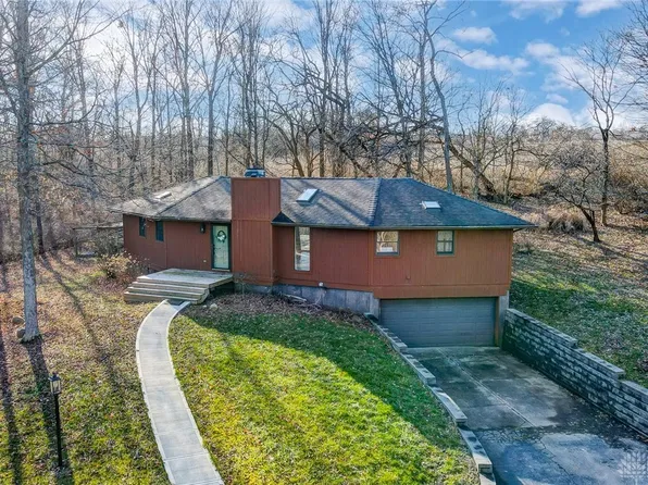 6756 Howe Rd, Middletown, OH 45042