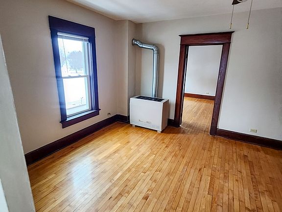 5th image of 205 N Maple St #201