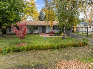 1294 Corona Ave, Medford, OR 97504