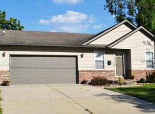 712 N Monroe St, Lebanon, IL 62254